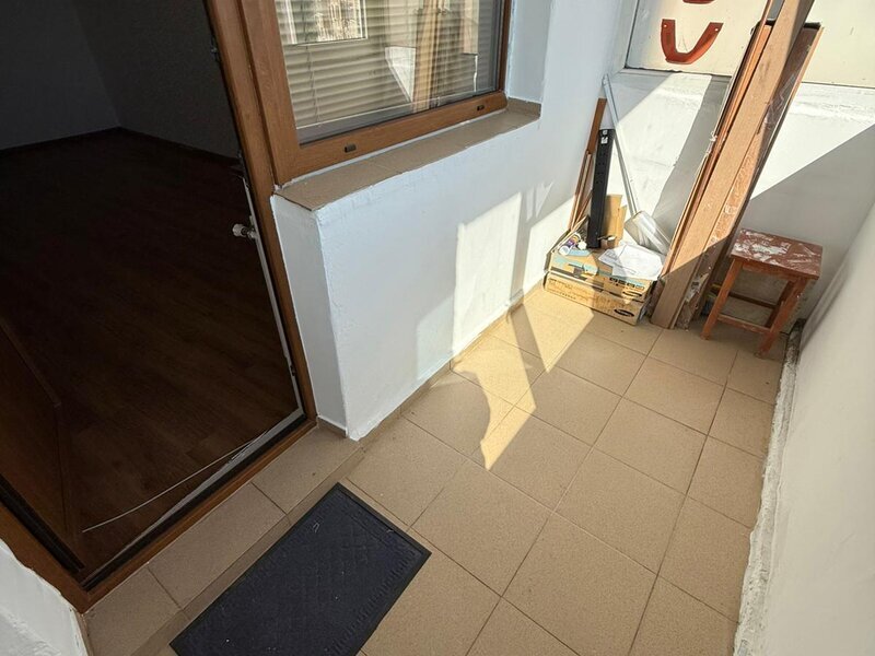 Dristor, 5 minute metrou, pe sos. Mihai Bravu, langa MC Donald's, bloc 1980